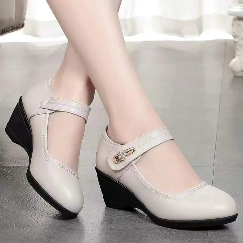 Lydia – Chaussures de confort élégantes à talons moyens